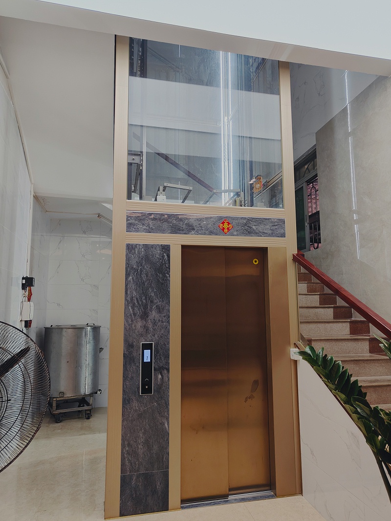 家用電梯